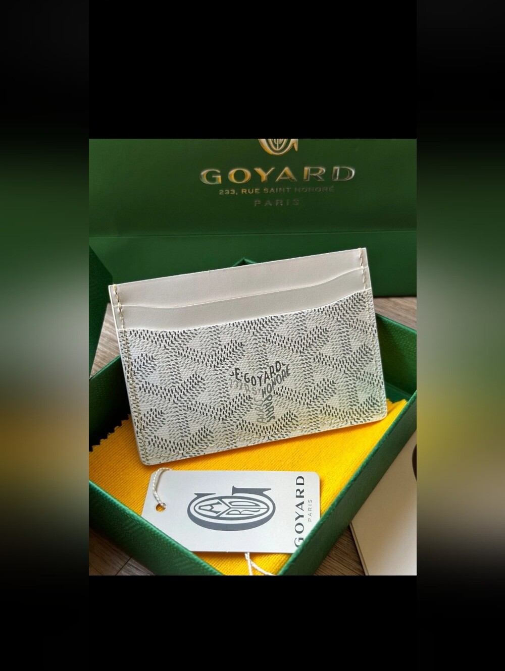 Goyard White and Cream Chevron Card Sleeve